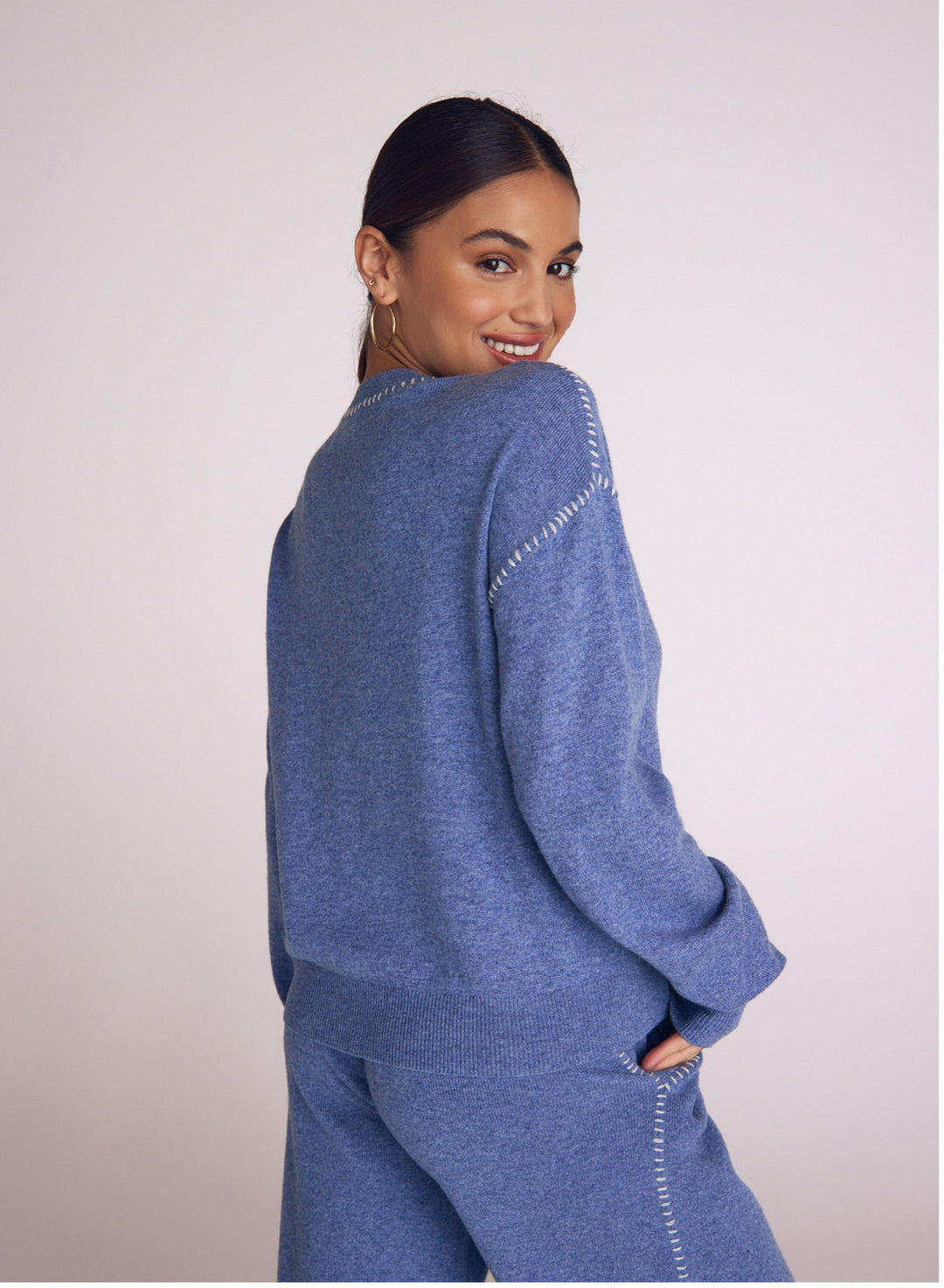 WHIP STITCHED CREW NECK SWEATER