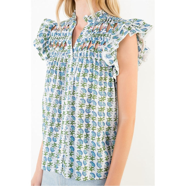 FLUTTER SLEEVE FLORAL PATTERN V-NECK TOP