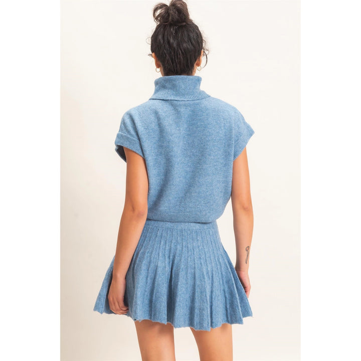 TURTLENECK CROP TOP &amp; PLEATED SKIRT SET