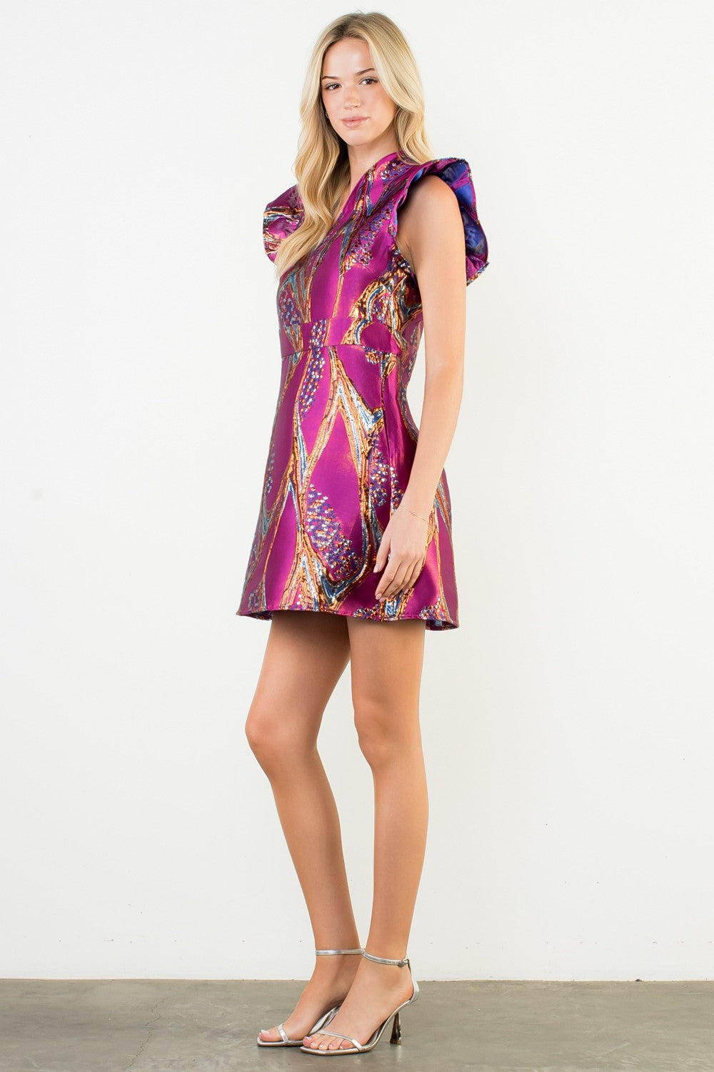 FLUTTER SLEEVE PATTERN V-NECK DRESS