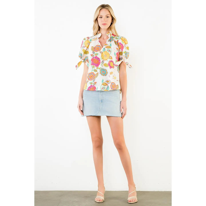 FLORAL PATTERN V-NECK TOP