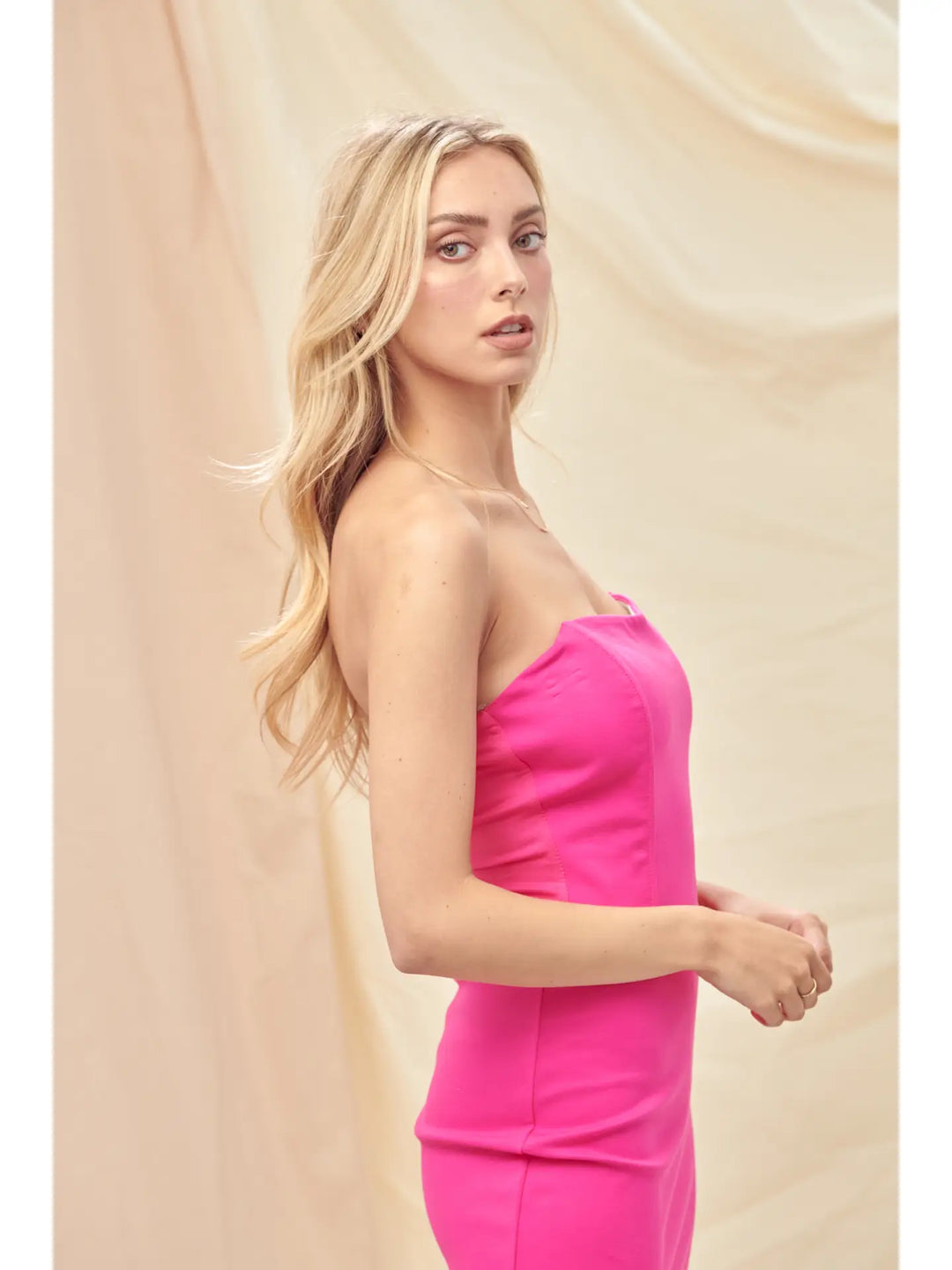 SWEETHEART NECK TUBE CROP TOP