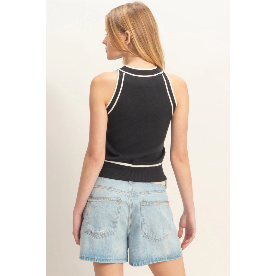 CONTRAST TRIM SLEEVELESS RIBBED TOP
