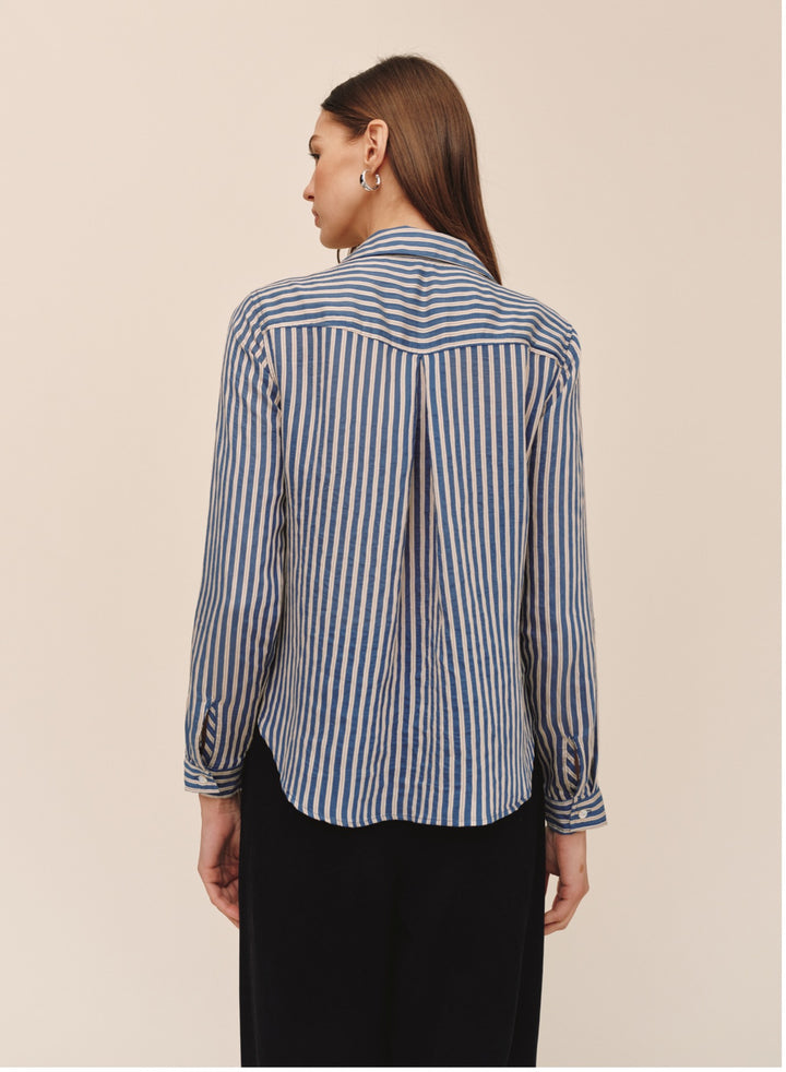 SEAMED BUTTON DOWN SHIRT