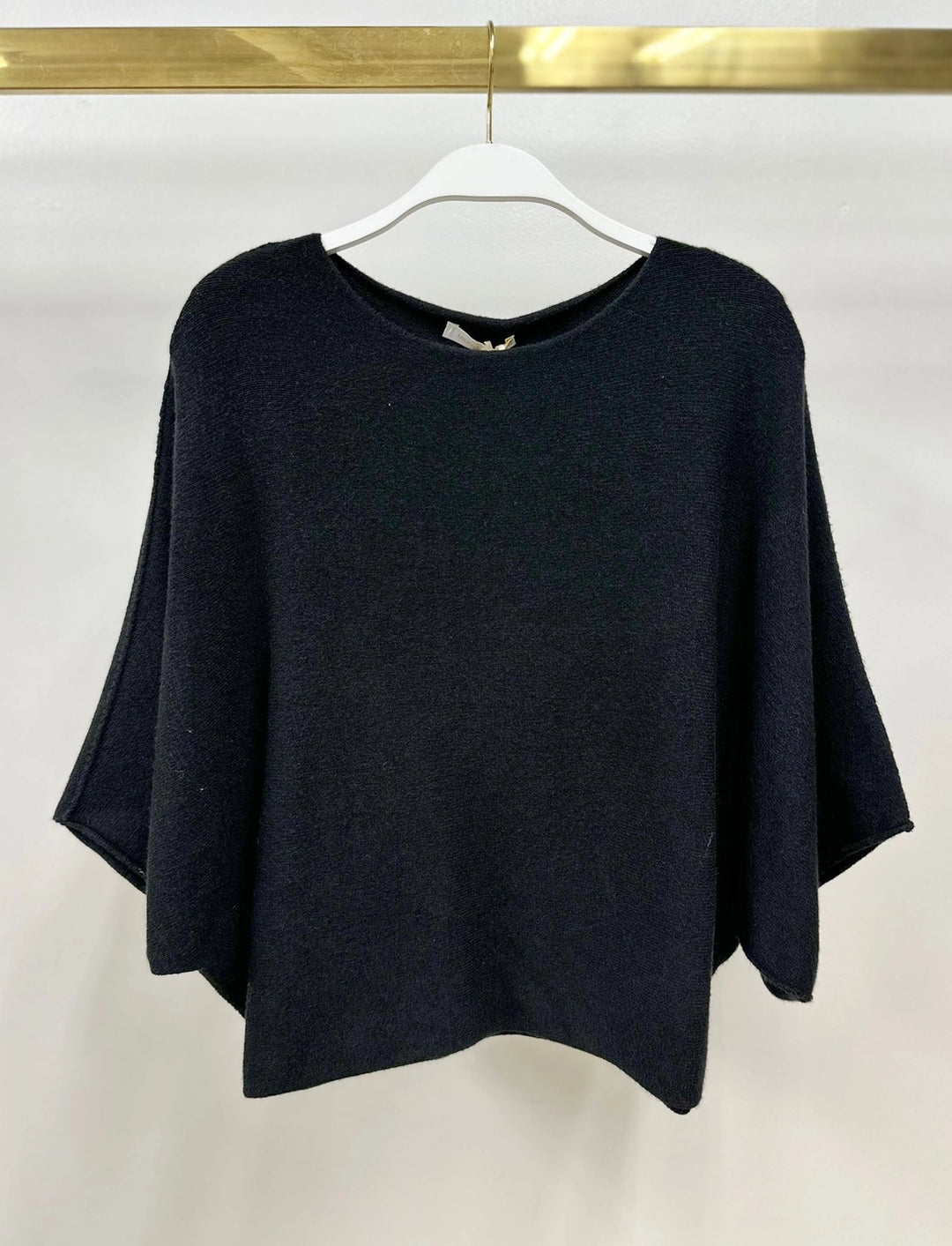 CREW NECK BATWING SLEEVE KNIT TOP