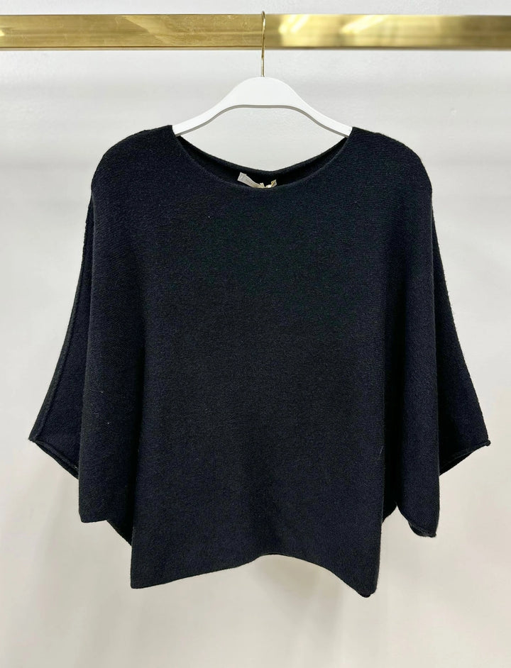 CREW NECK BATWING SLEEVE KNIT TOP