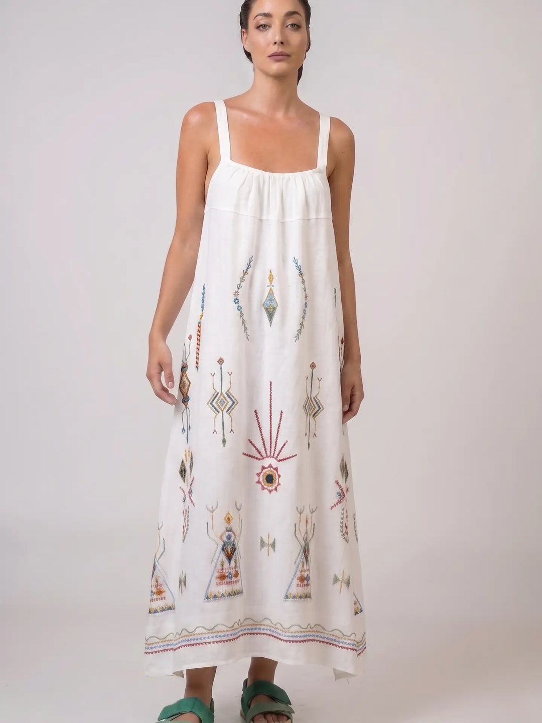 MAXI DRESS WITH EMBROIDERY