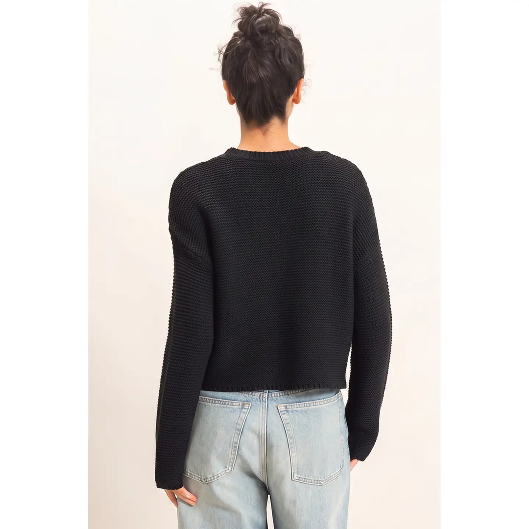 TEXTURED KNIT CREW NECK SWEATER