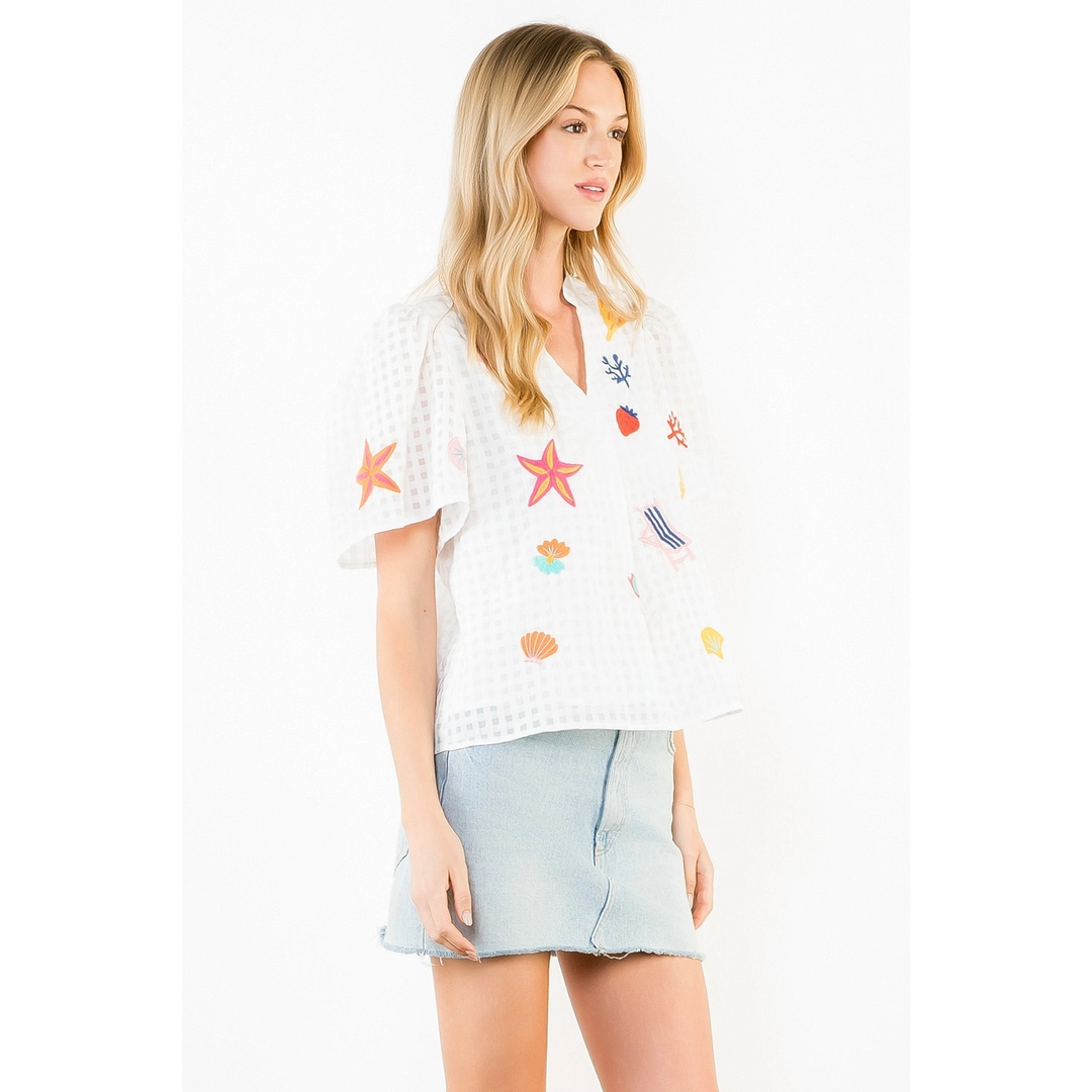 SHORT SLEEVE EMBROIDERY DETAIL TOP