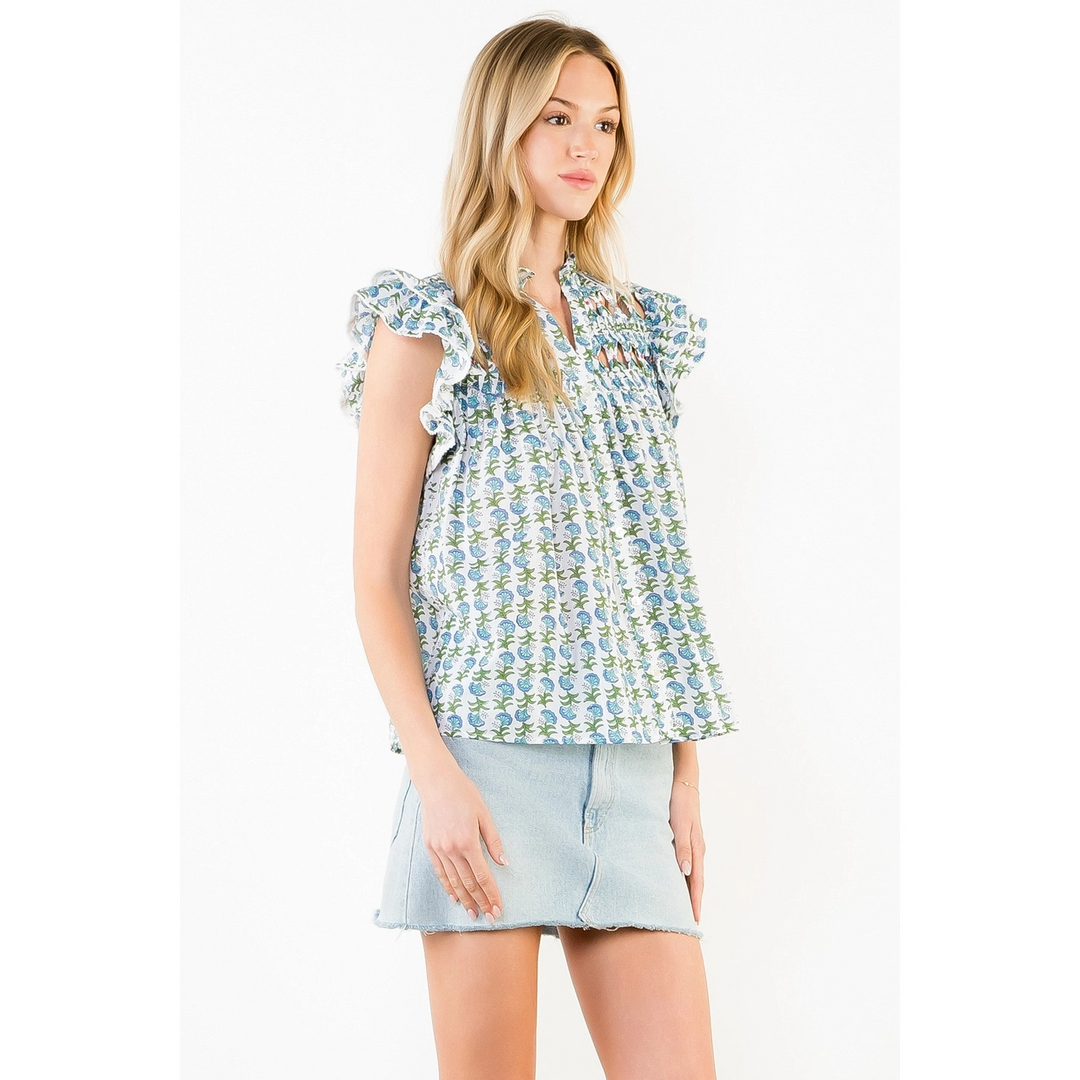 FLUTTER SLEEVE FLORAL PATTERN V-NECK TOP