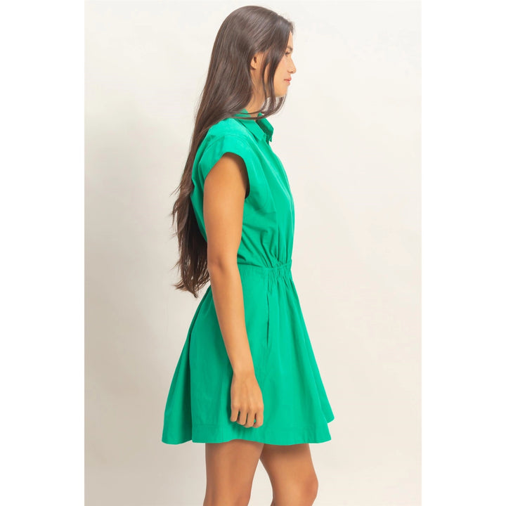 SLEEVELESS COLLARED SHIRRED MINI DRESS