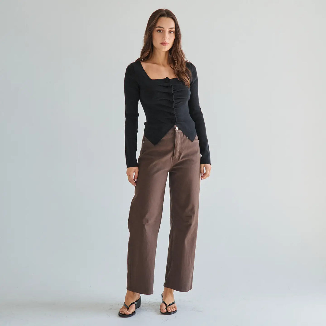PLEATED SPLIT KNIT TOP