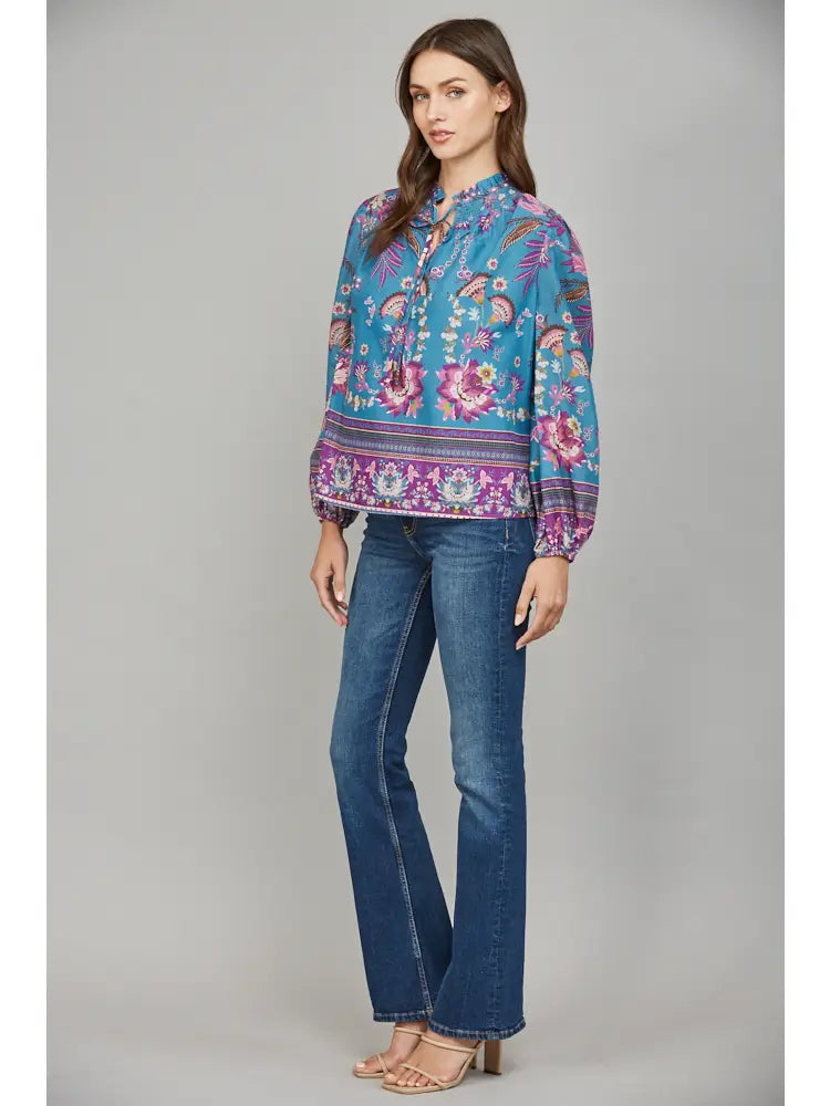 RUFFLED V NECK LONG SLEEVE BLOUSE