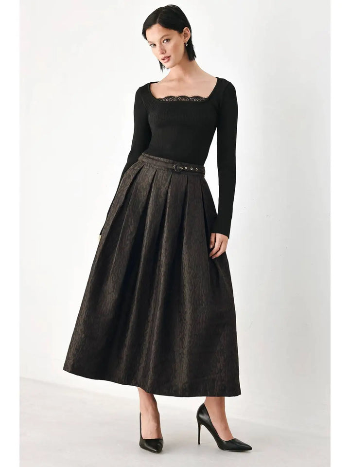 TEXTURED WOVEN FULL SKIRT