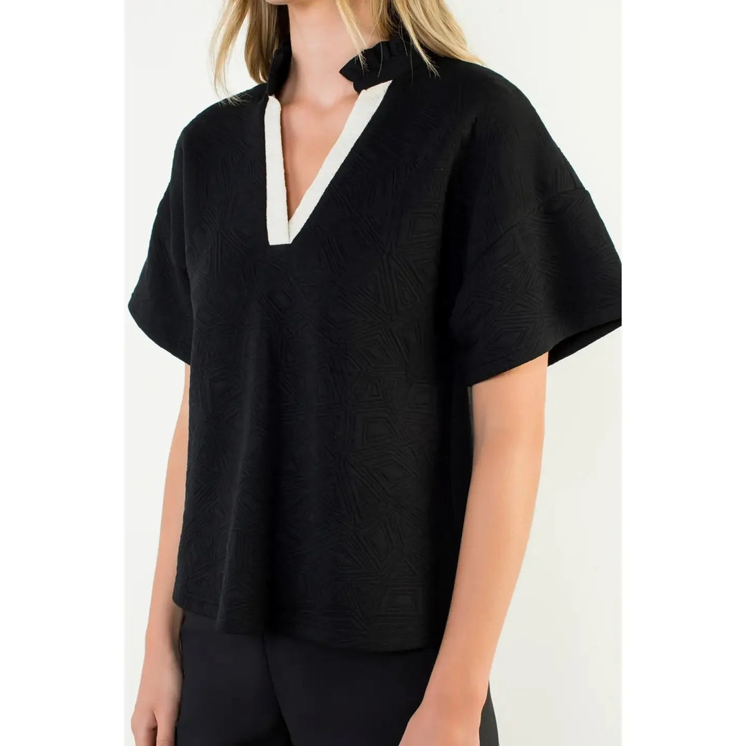SHORT SLEEVE TEXTURED TOP