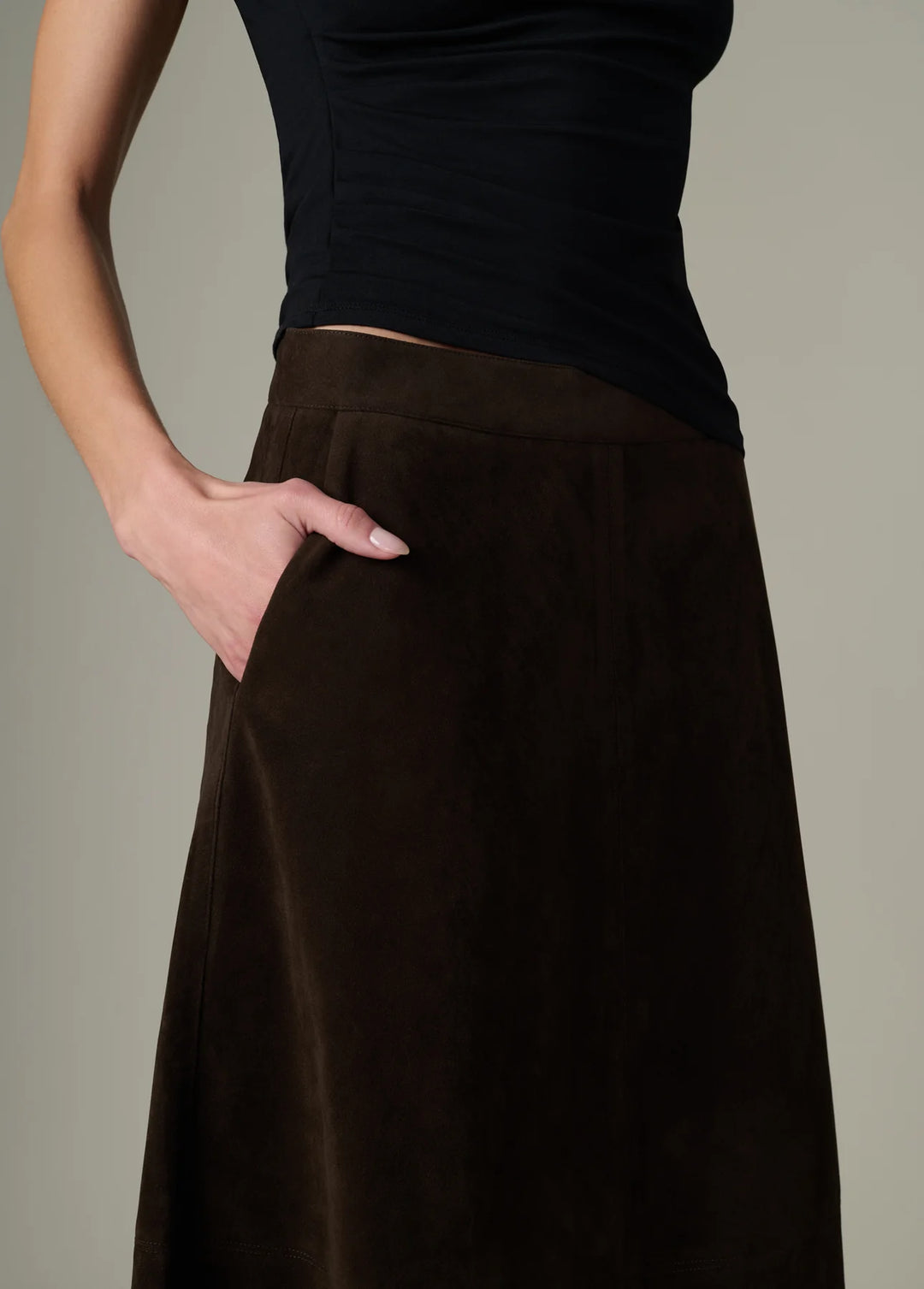 THE TAVI VEGAN SUEDE SKIRT