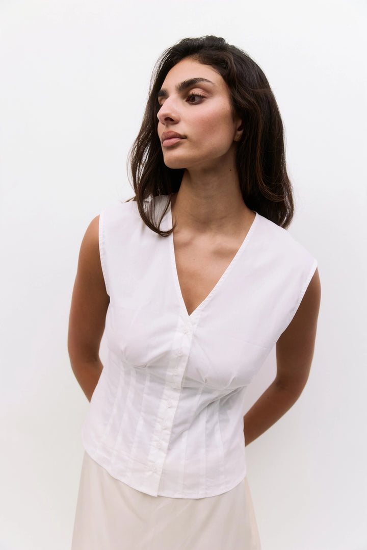 THE VICKY TOP