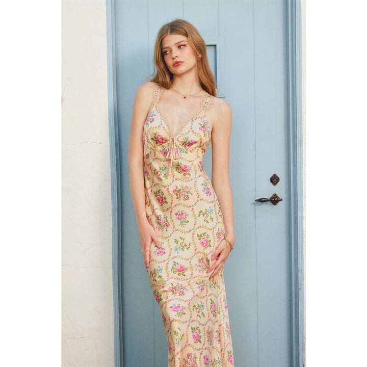 FLORAL EYELASH LACE TRIM MAXI DRESS