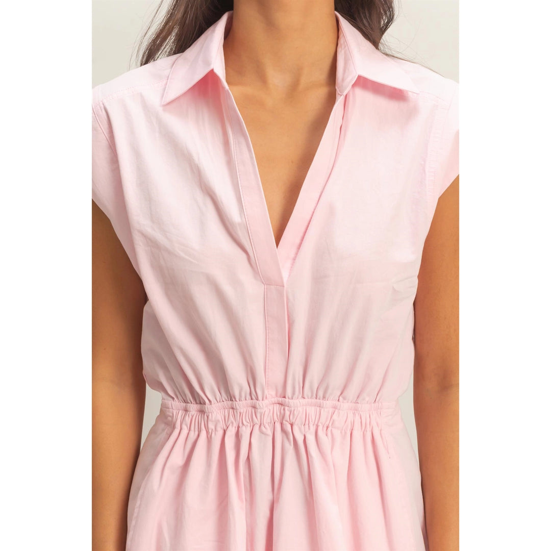 SLEEVELESS COLLARED SHIRRED MINI DRESS