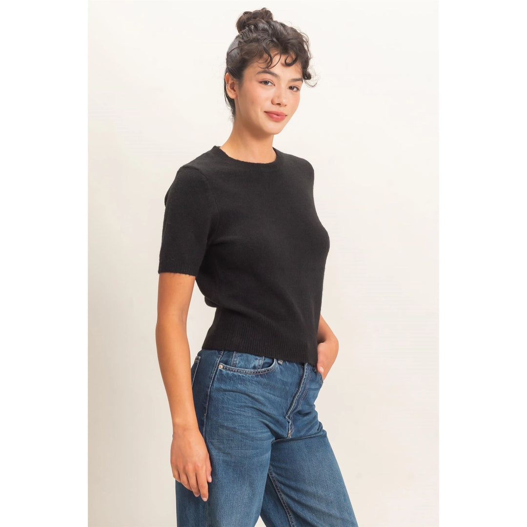 CREW NECK SHORT SLEEVE KNIT TOP