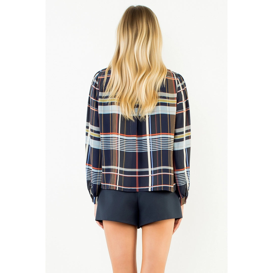PLAID LONG SLEEVE BUTTON TOP