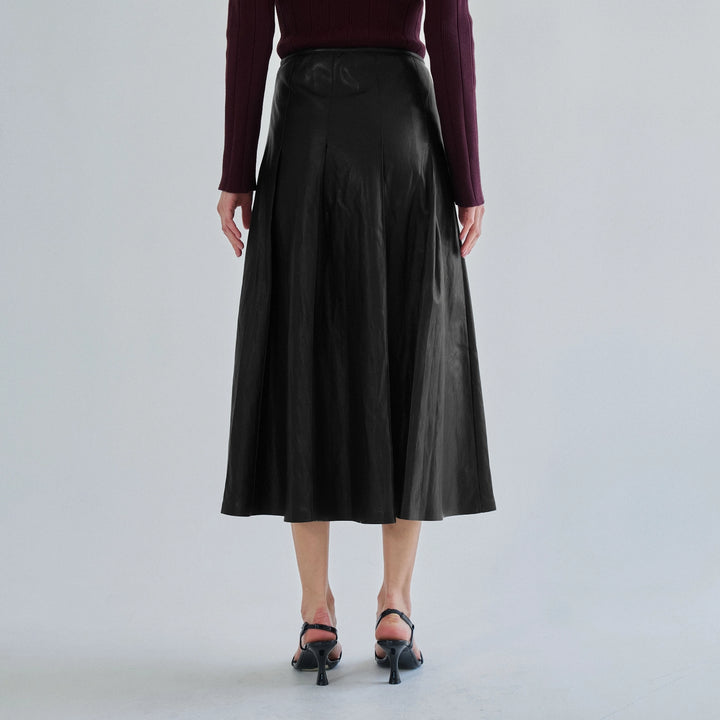 PLEATED SOFT VEGAN LEATHER SKIRT