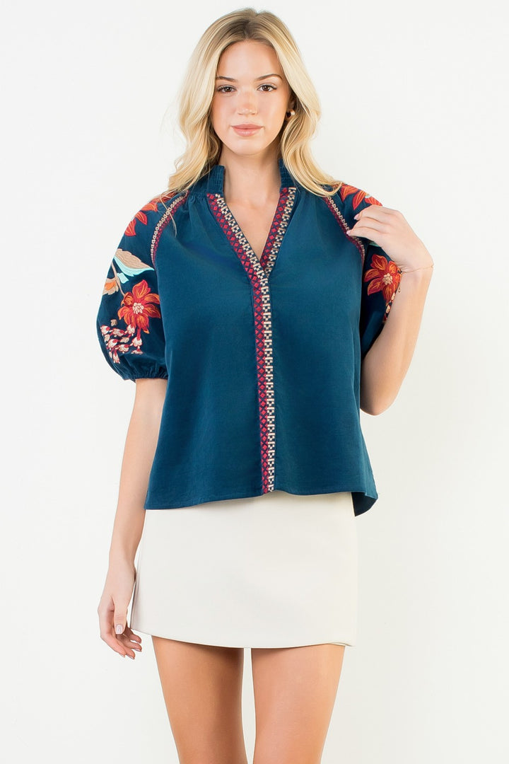 FLORAL EMBROIDERED PUFF SLEEVES V-NECK TOP