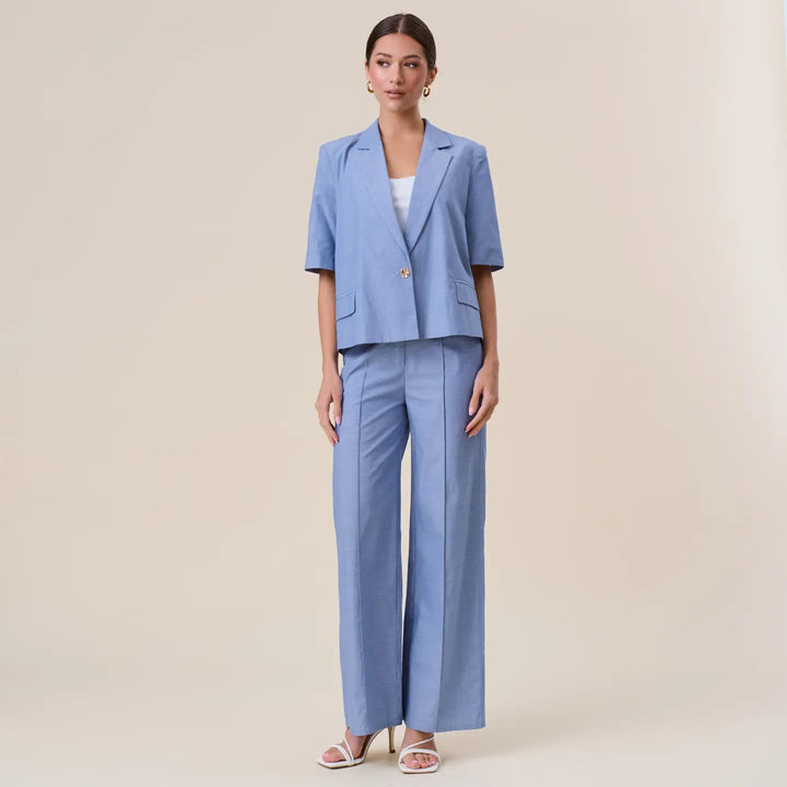 FRONT PIN TUCK DETAILED PANTS