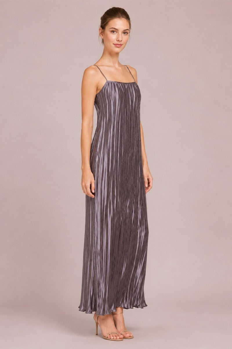 COOL GIRL PLISSE SLEEVELESS MIDI DRESS