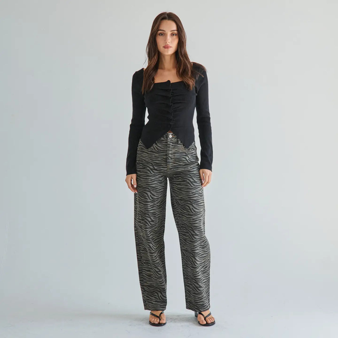 PLEATED SPLIT KNIT TOP