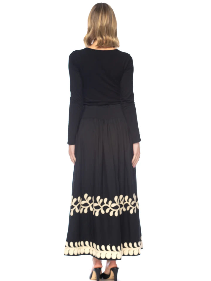 ONYX MADONNA EMBROIDERED SKIRT