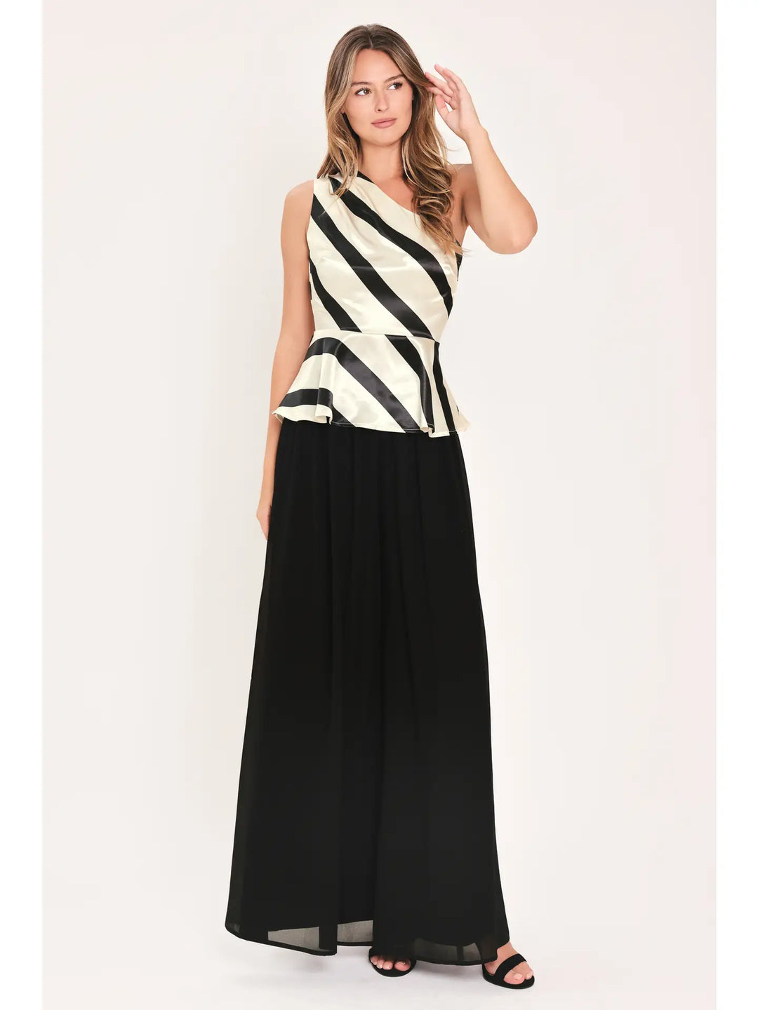 ONE SHOULDER SATIN TOP