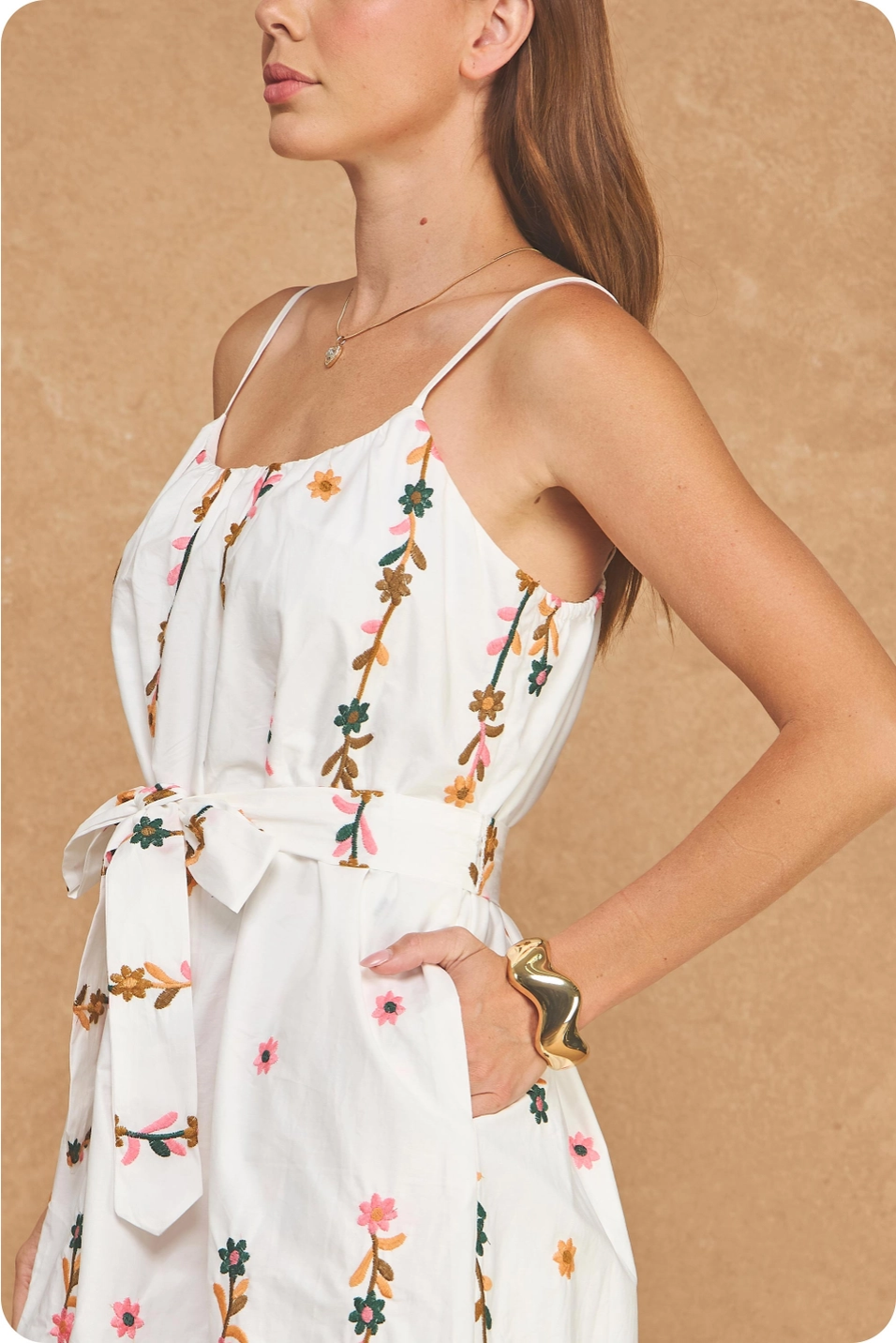 FLORAL EMBROIDERED DETAIL MIDI DRESS