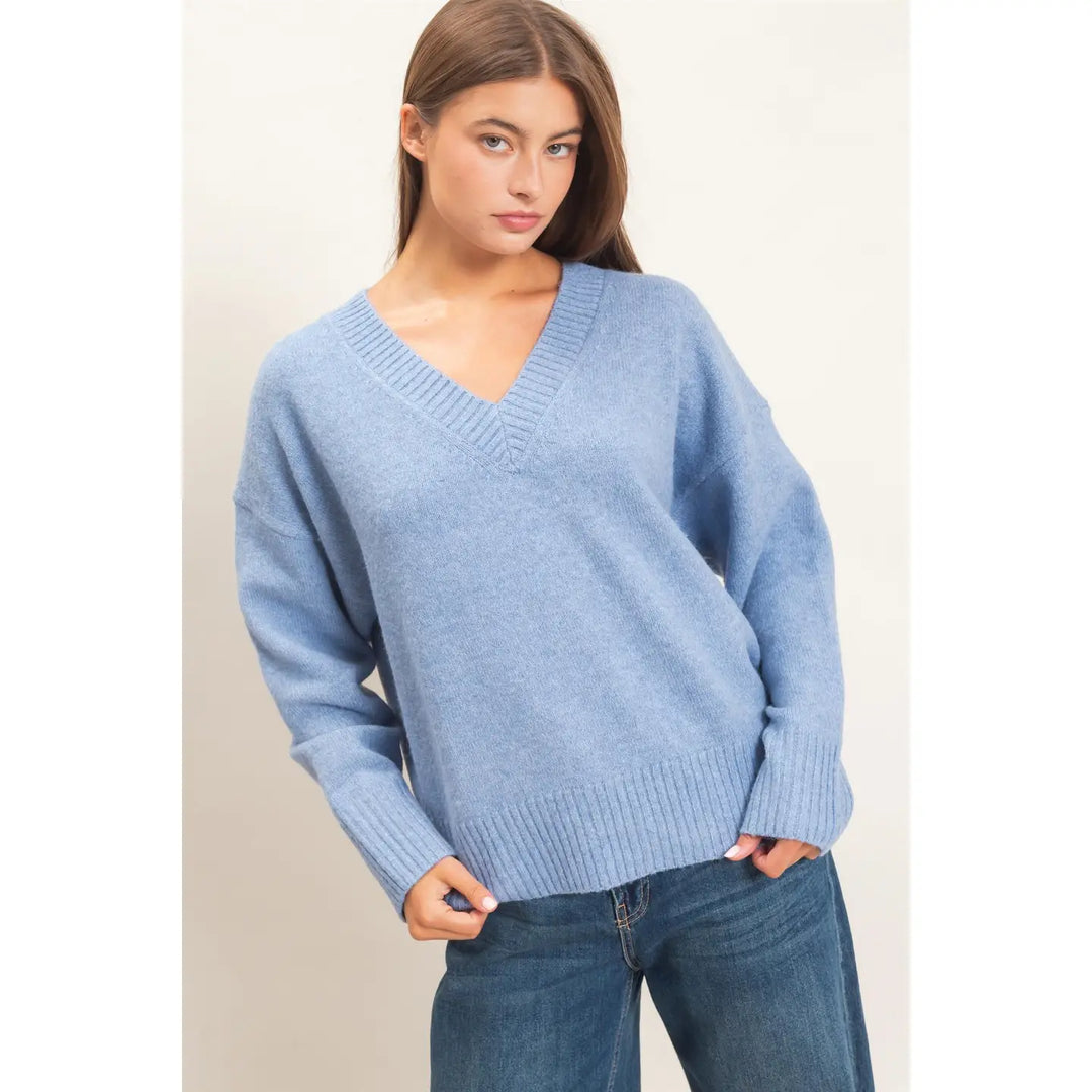 V-NECK RELAXED FIT SWEATER
