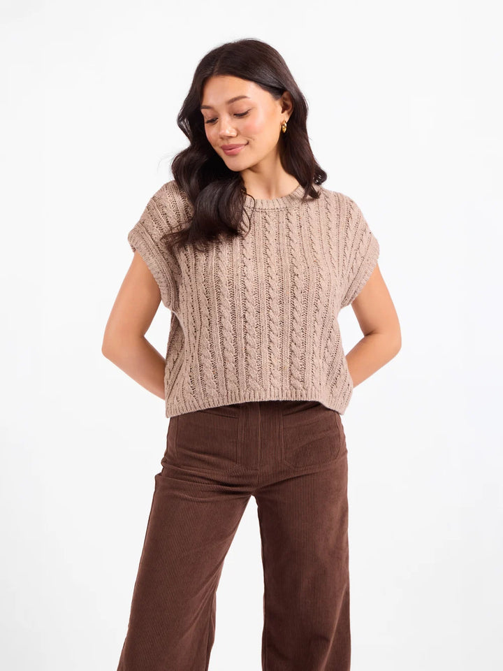 EFFORTLESS CABLE KNIT SWEATER TANK