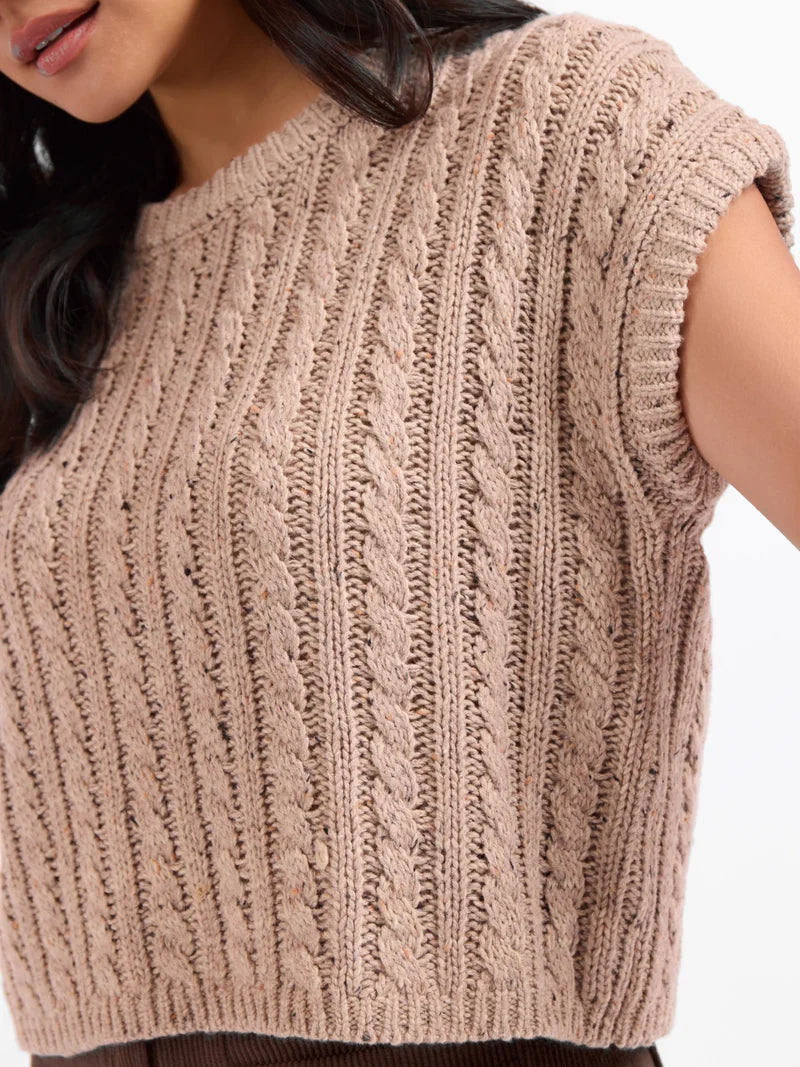 EFFORTLESS CABLE KNIT SWEATER TANK