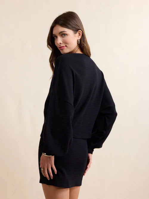ON A STROLL CREW NECK DOLMAN SLEEVE TOP