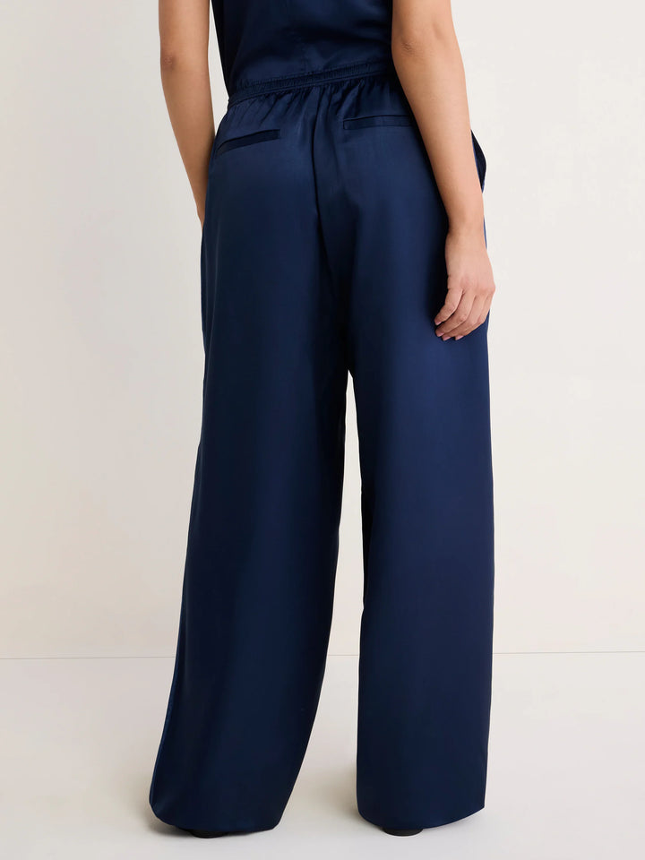 ASHER PANT IN SATIN BACK