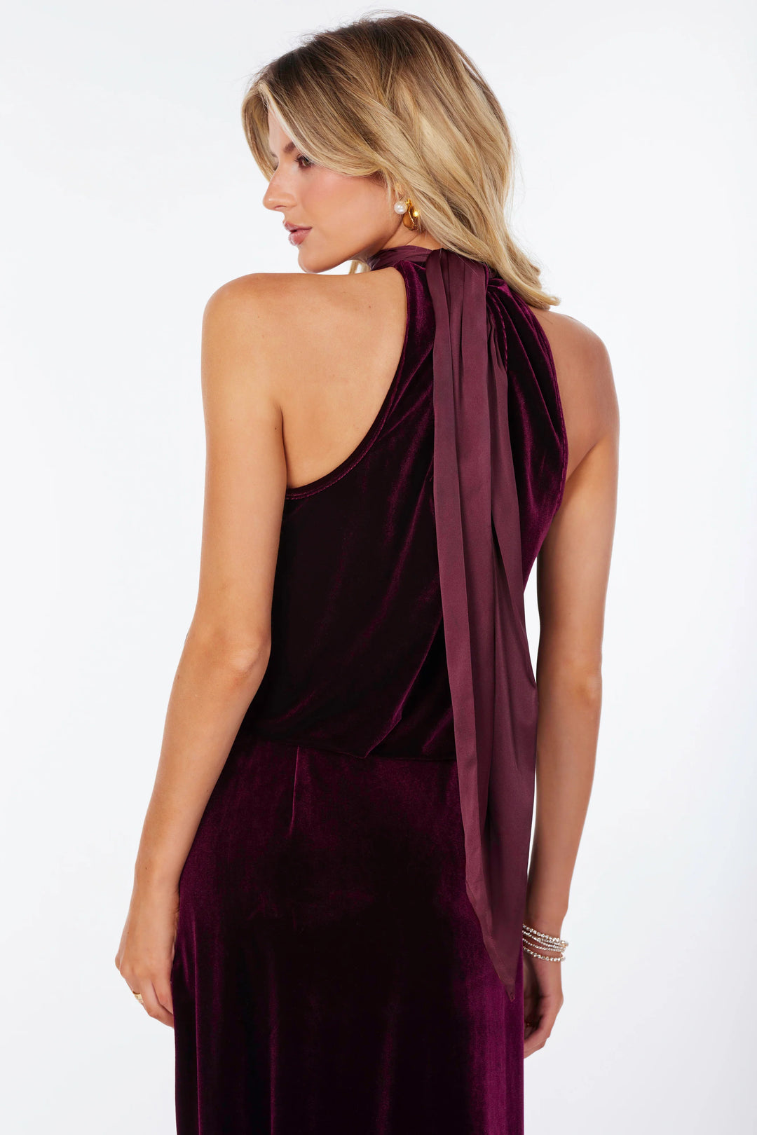 LUXE VELVET BUBBLE HEM HALTER TOP