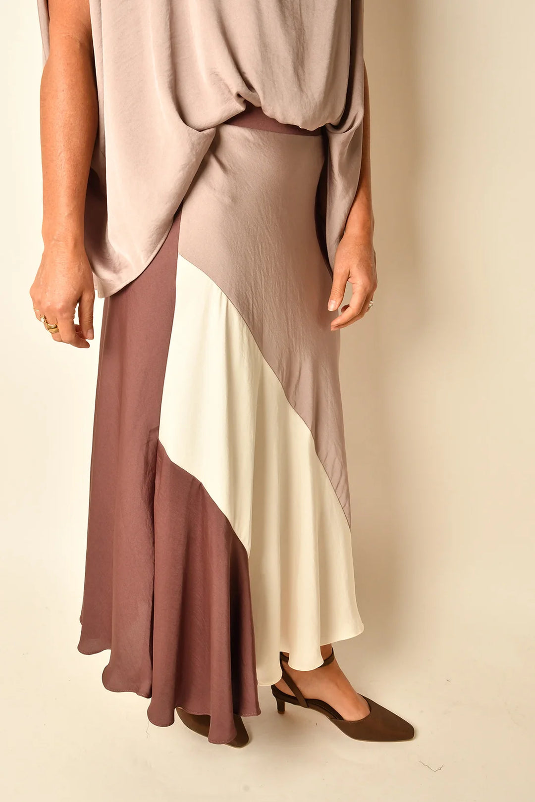 WASHED POLY SILK COLOR BLOCKED MIDI SKIRT
