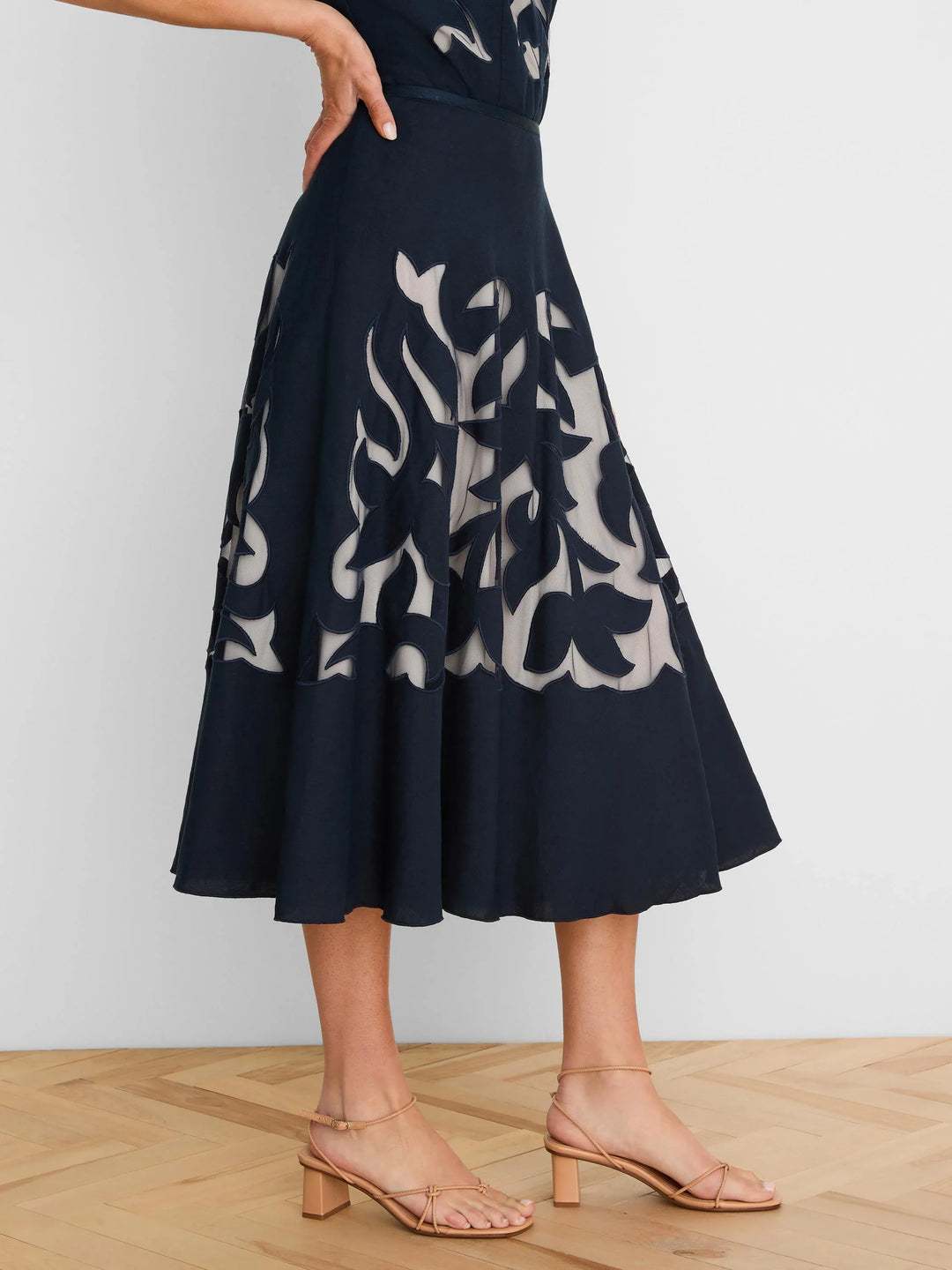 ANTIBES LINEN CUT OUT SKIRT