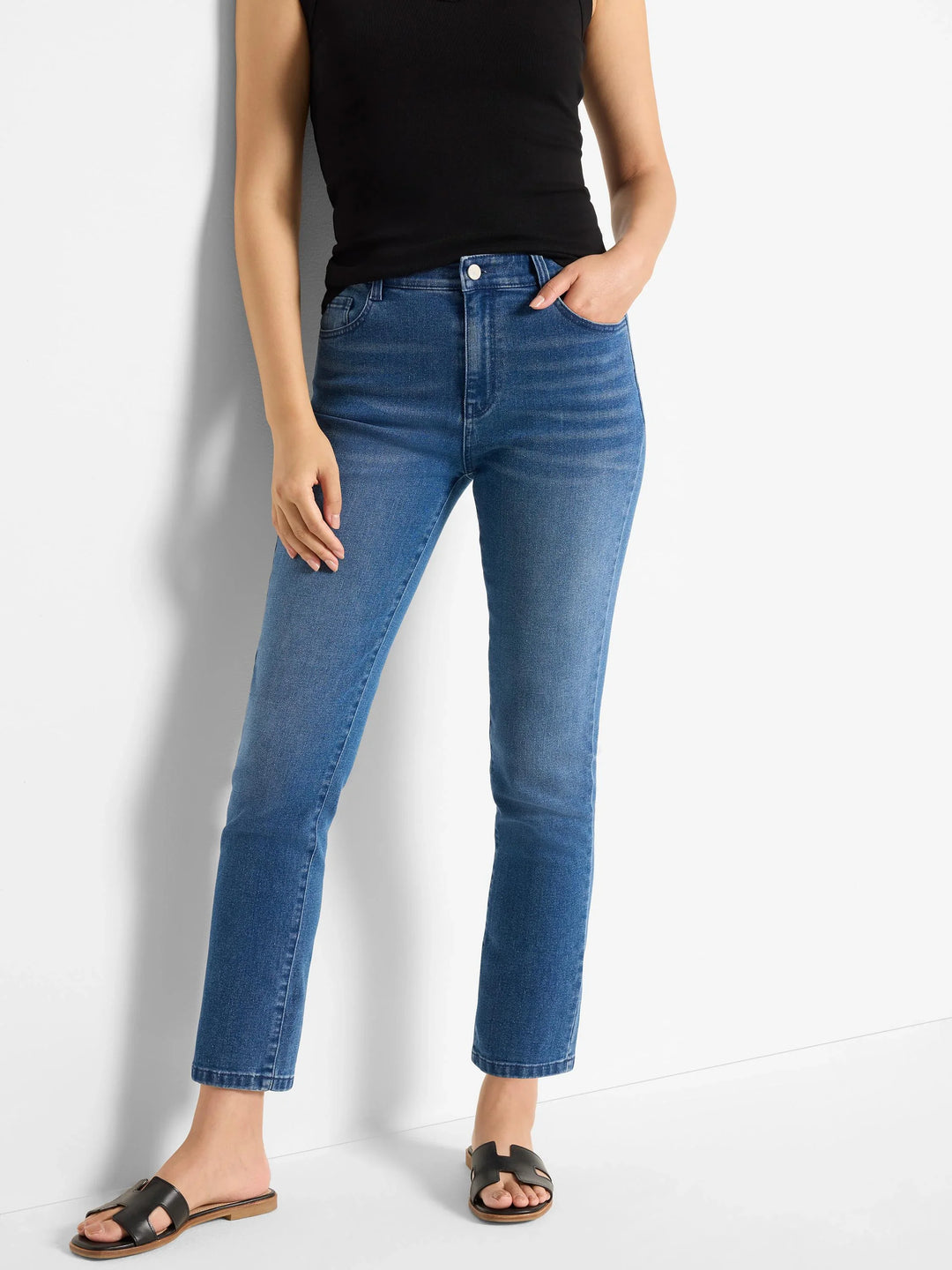 28" RECESS STRAIGHT ANKLE JEANS