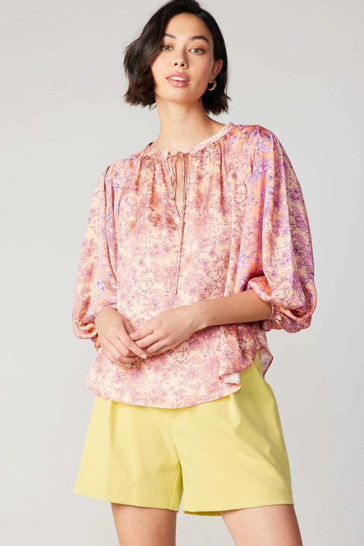FLORAL CUFFED SLEEVE BLOUSE