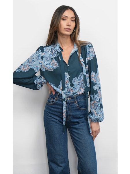 CIERRA BUTTON UP TIE NECK BLOUSE