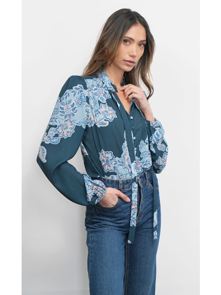 CIERRA BUTTON UP TIE NECK BLOUSE