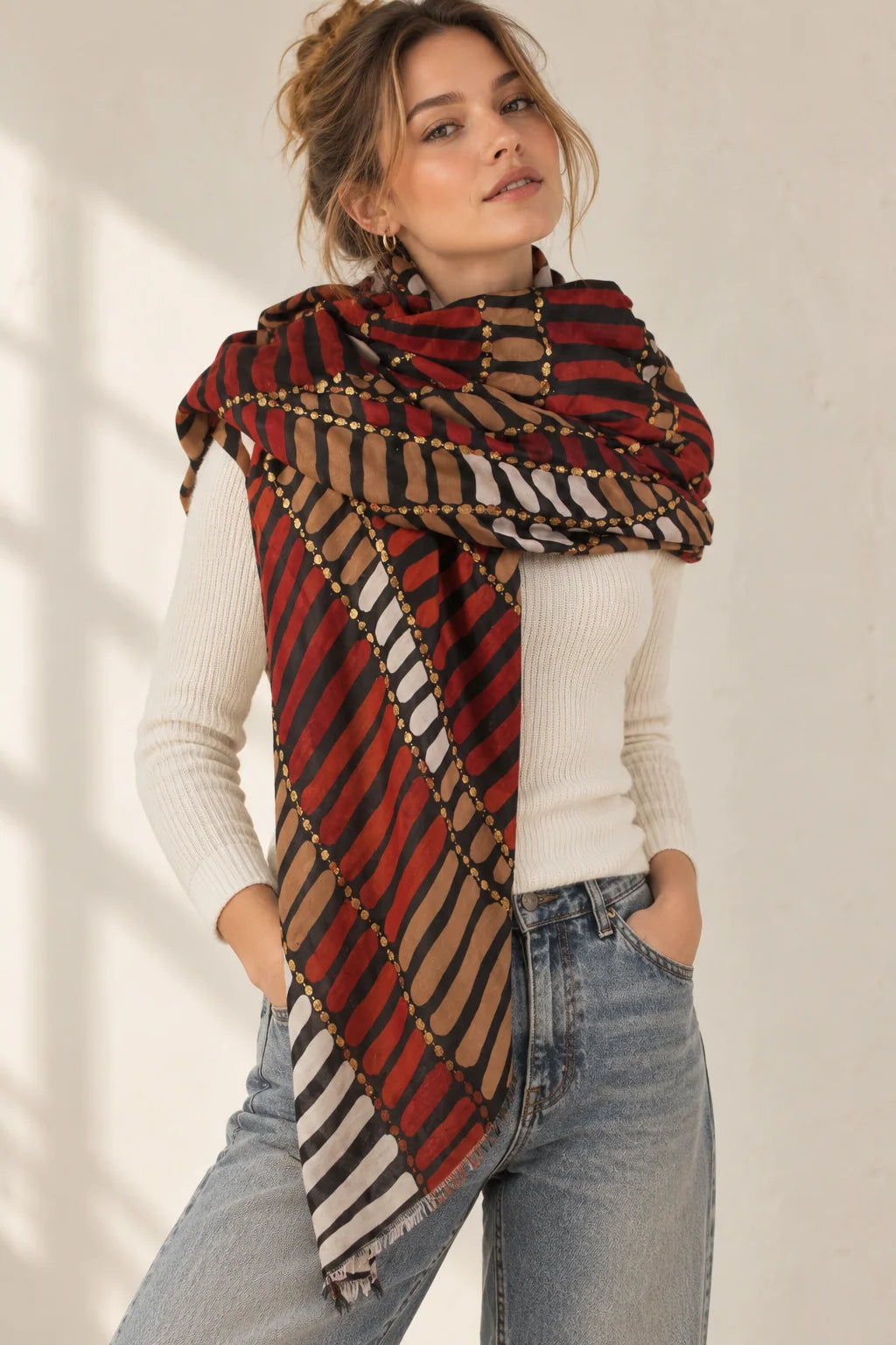 GEOMETRIC PRINT SCARF
