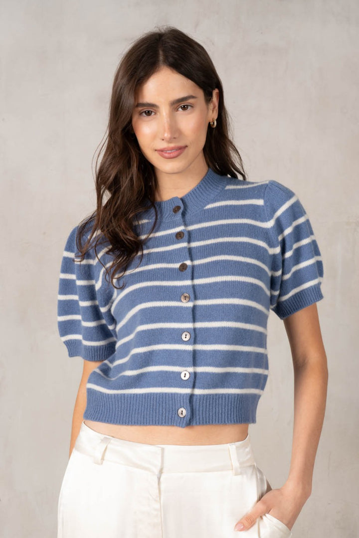 SHORT SLEEVE BUTTON UP KNIT TOP