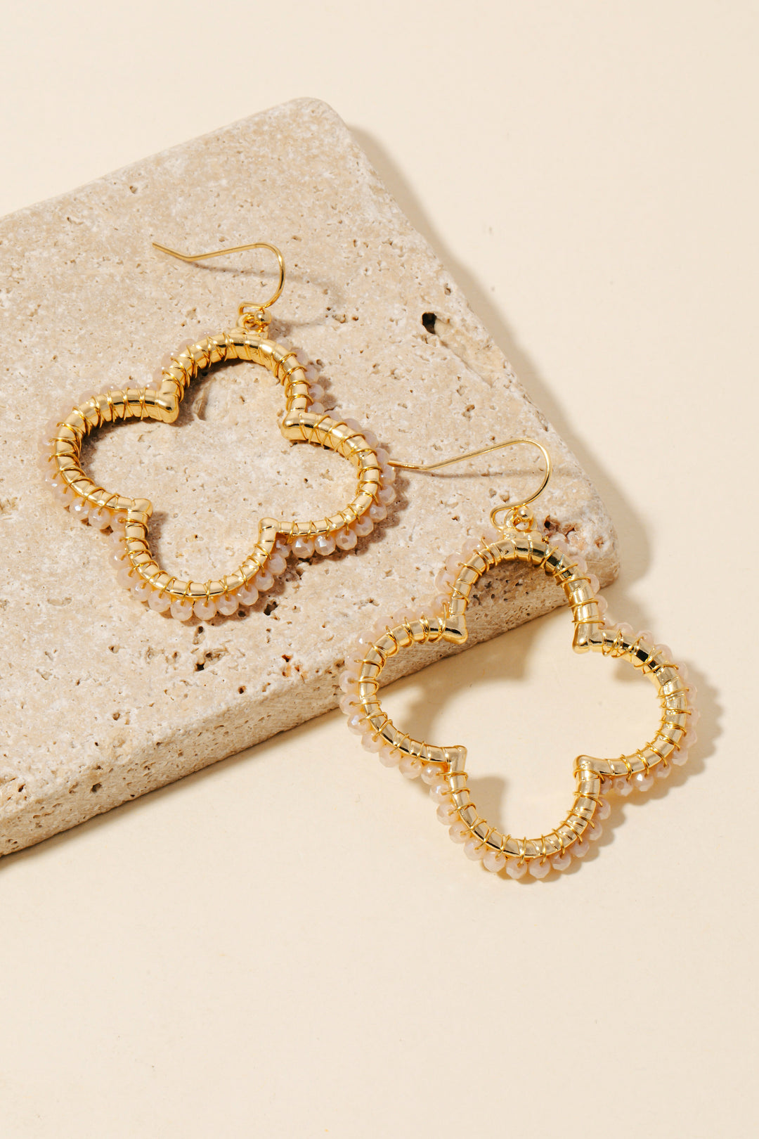 FACETED GLASS BEADED CLOVER DANGLE EARRINGS