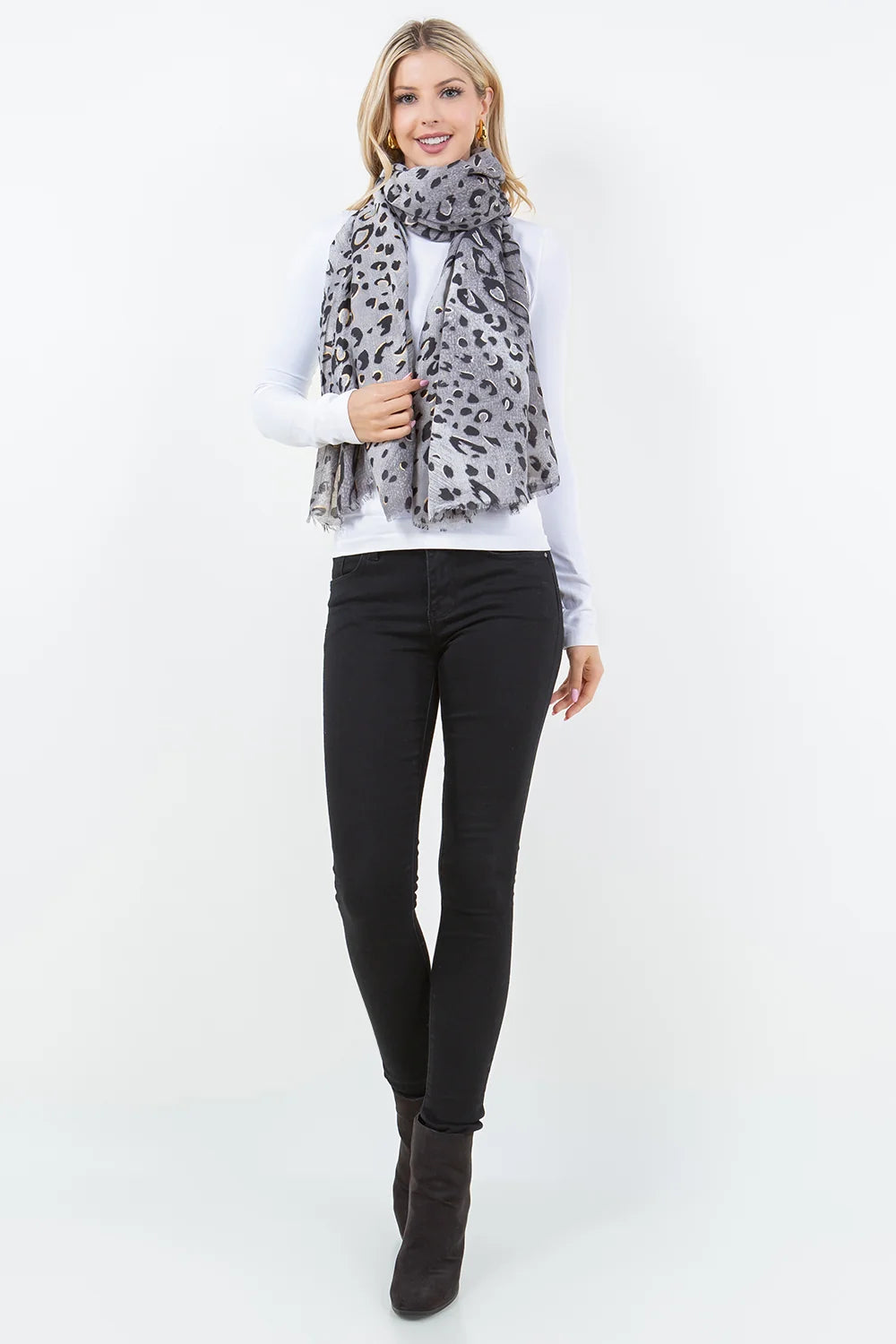 LEOPARD SCARF