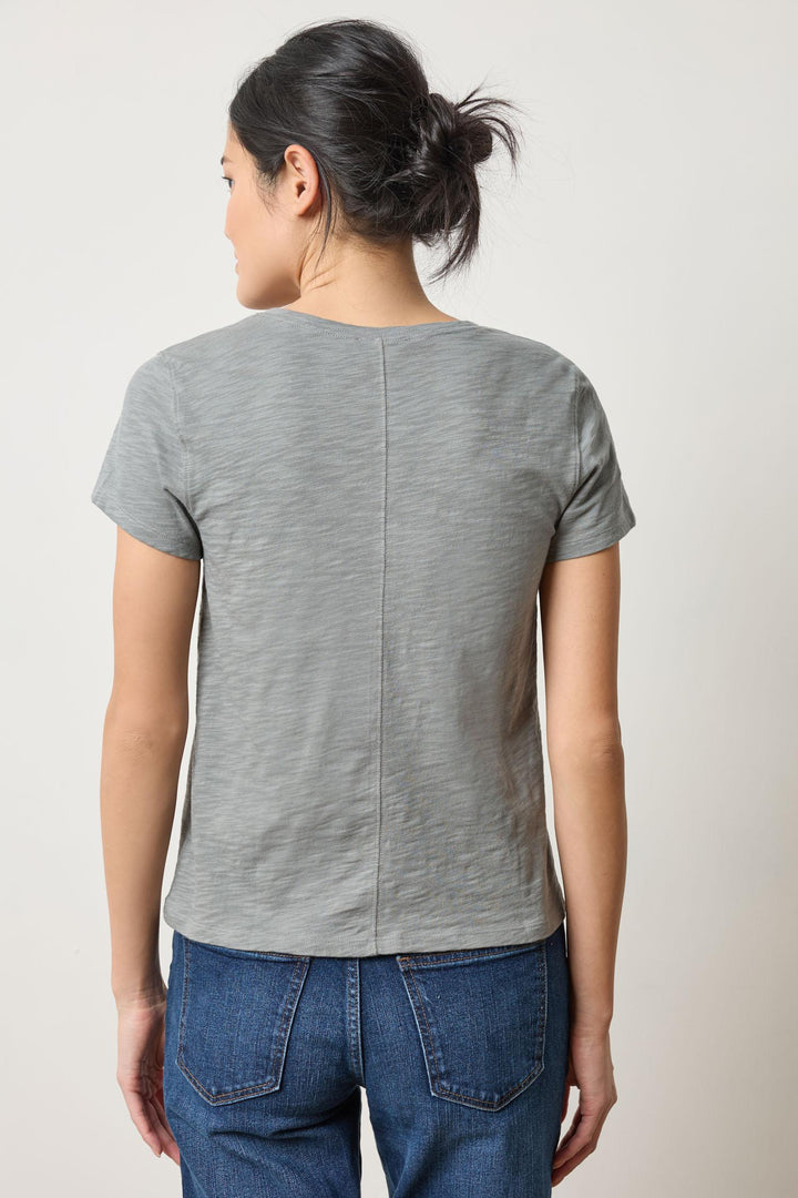 SHORT SLEEVE BACK SEAM V NECK
